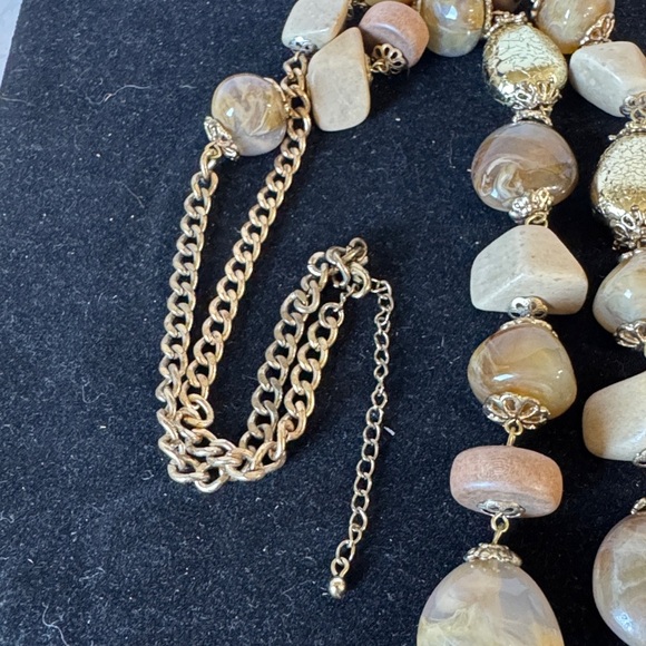 🔥 Vintage, fashion Elegant, Gold and Brown Beaded Necklace 18” - Picture 4 of 5